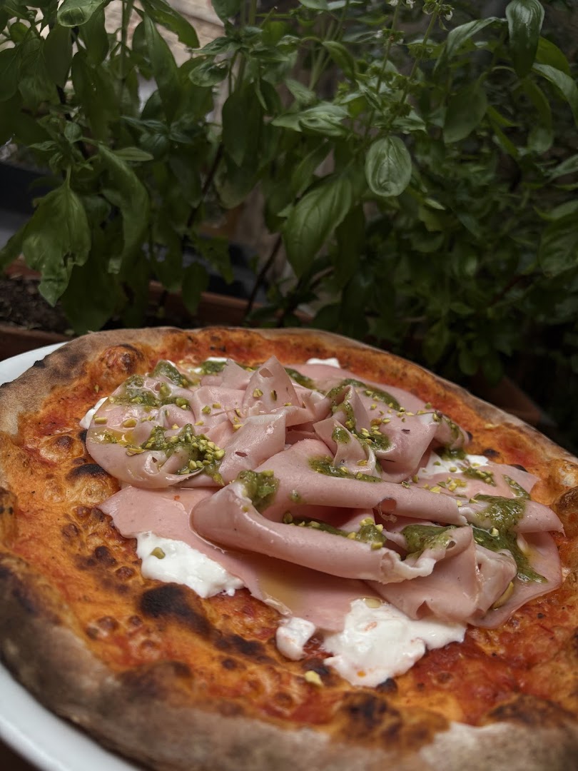 Pub 51 Pizzeria · Photos 7